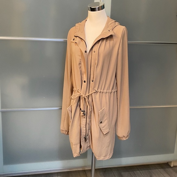 Romeo & Juliet Lightweight Drawstring Jacket - Picture 1 of 5